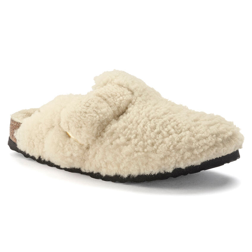 Boston Eggshell Teddy Rivet