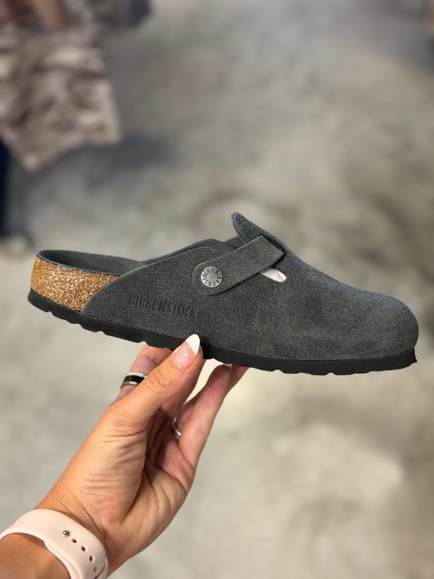 Boston Suede Charcoal Tonal SF NAR