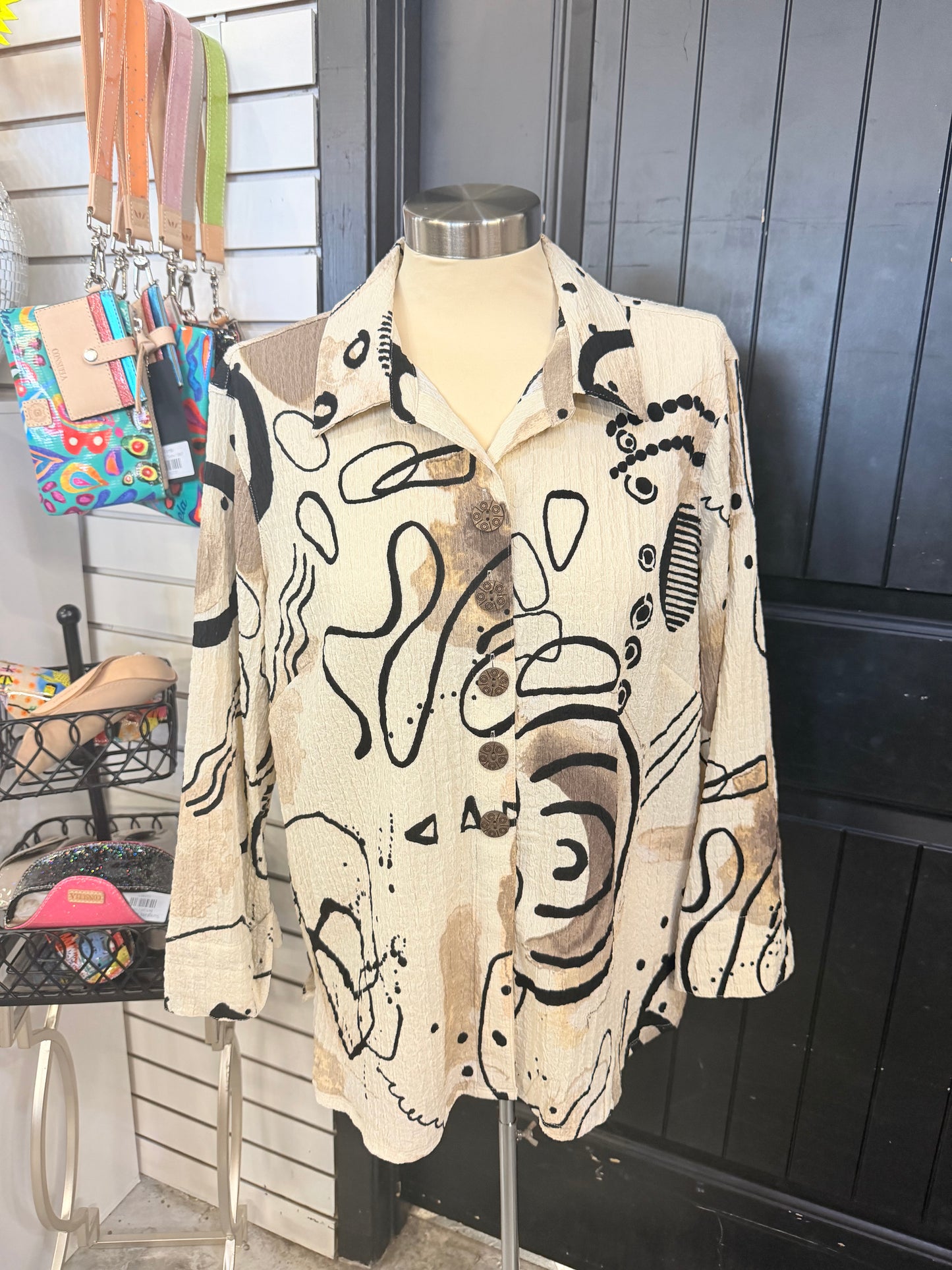Creme/Black Abstract Design Top