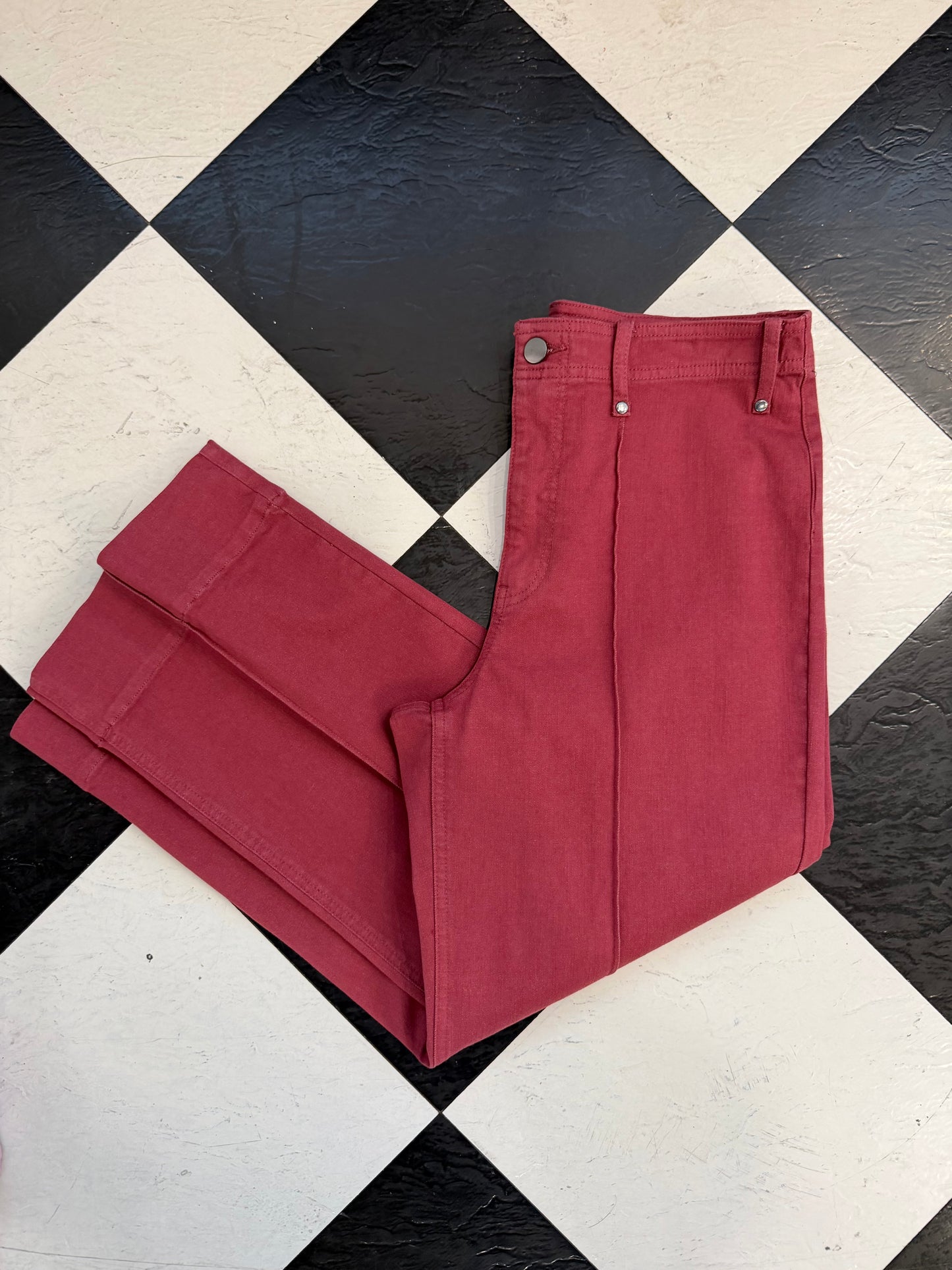 Brick Front Crease Crop Jean