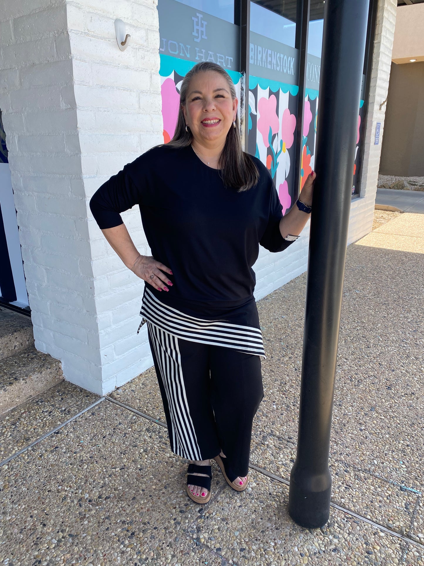 Black & White Stripes Pant