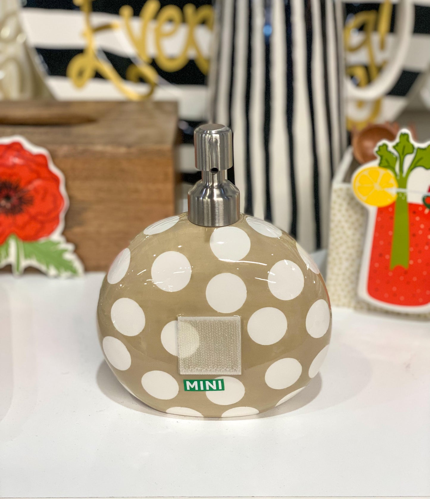 Neutral Dot Soap Pump