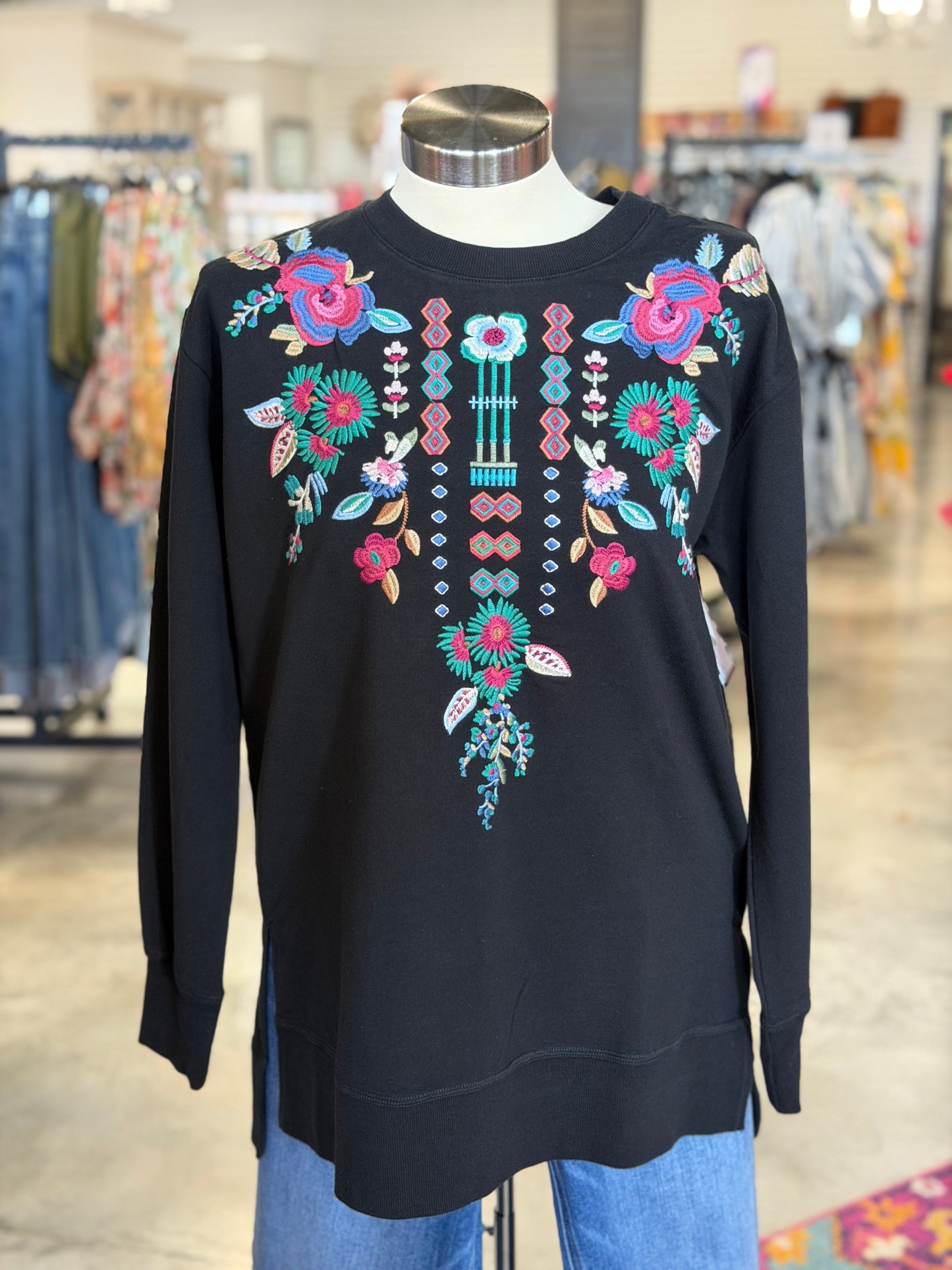 Black Isolei Sweatshirt