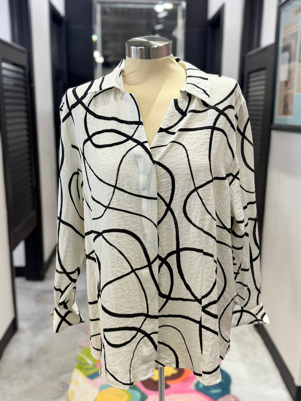 White & Black Design Top