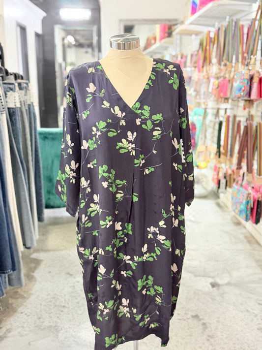 Navy/Green Floral MaNodetta Dress