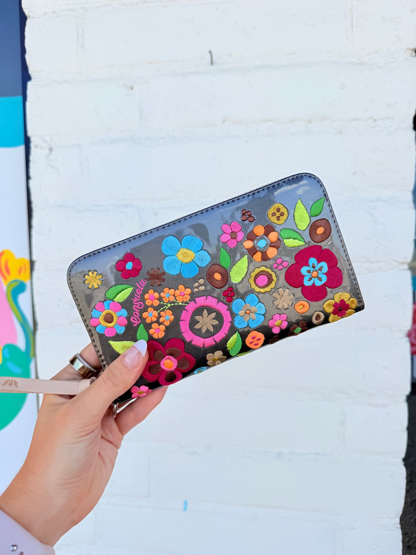 Essential Wallet