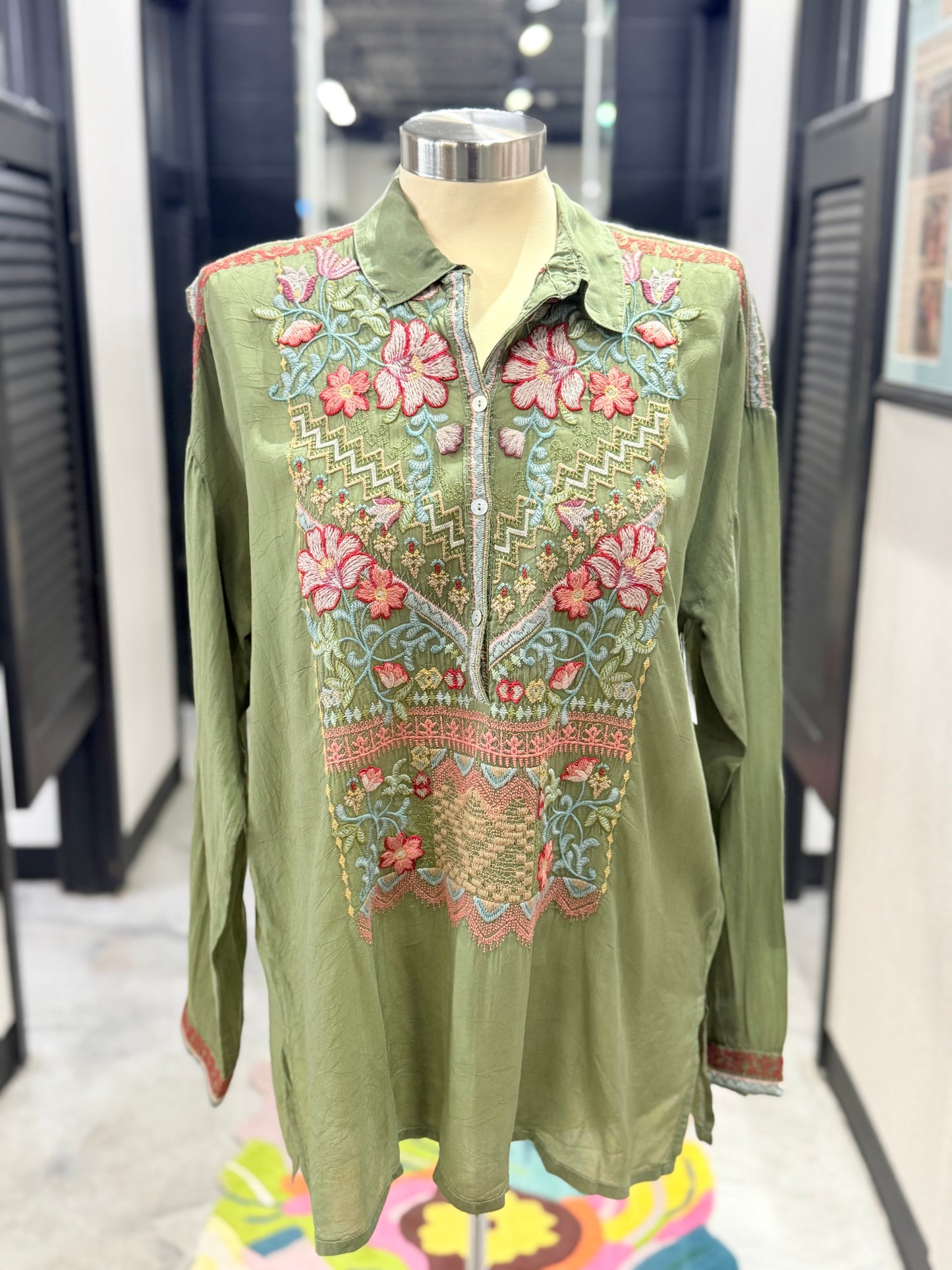 Olive Emma Slim Audrey Tunic