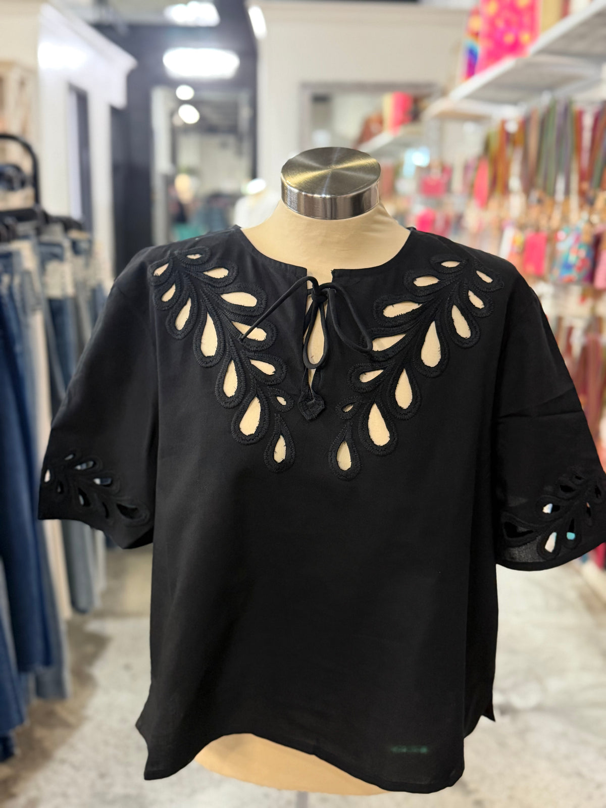 Black MaDyselle Top