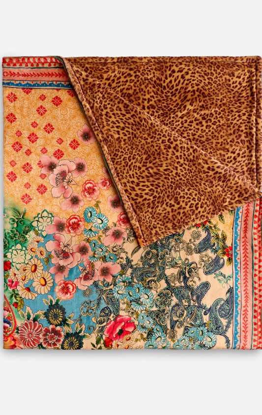Laurel Canyon Cozy Blanket