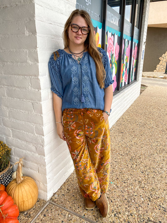 Gold Detailed Pull on Barrel Pant