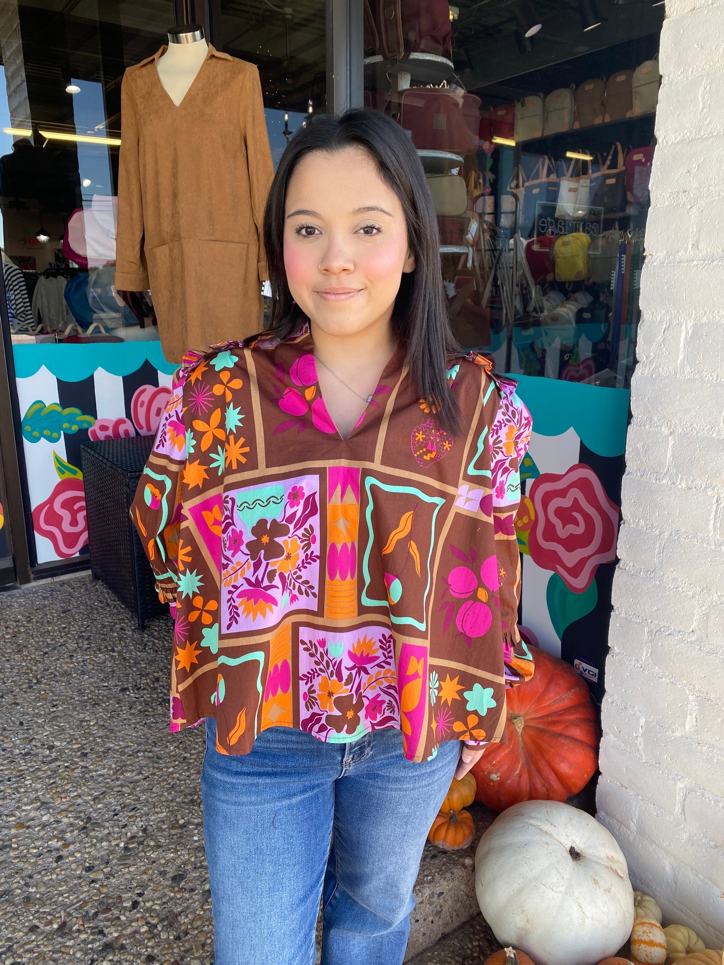 Floral Frame V-neck Ruffle Top