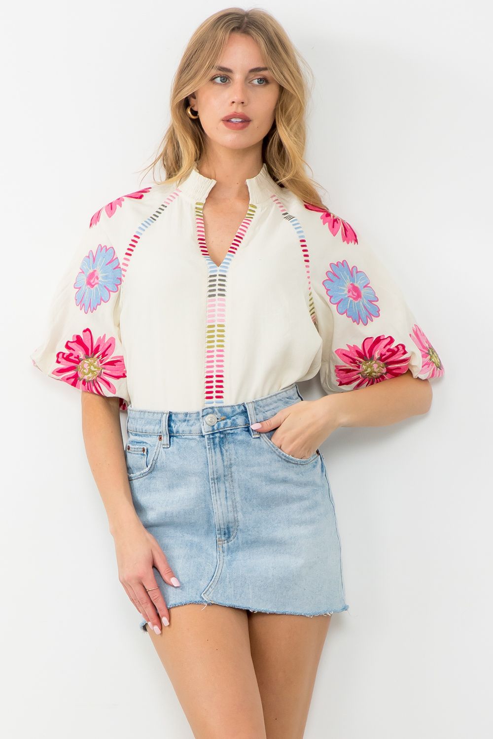 Embroidered Floral Puff Sleeve Top