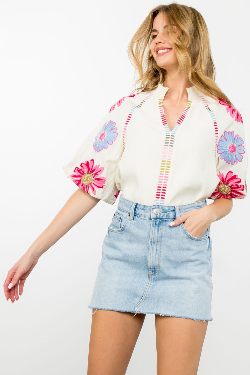 Embroidered Floral Puff Sleeve Top